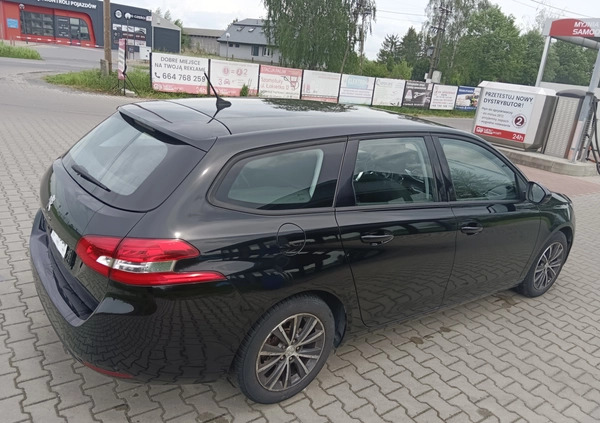 Peugeot 308 cena 25500 przebieg: 212000, rok produkcji 2014 z Szamotuły małe 379